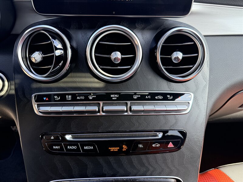2019 Mercedes-Benz GLC AMG GLC 63 - Photo 16 - Dublin, CA 94568