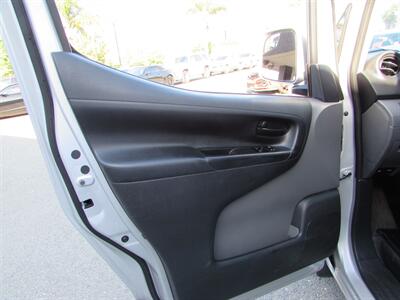 2019 Nissan NV200 SV   - Photo 9 - Dublin, CA 94568