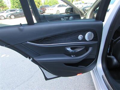 2019 Mercedes-Benz E 300   - Photo 25 - Dublin, CA 94568