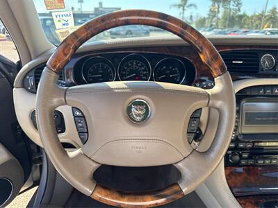 2004 Jaguar XJ8 Vanden Plas   - Photo 15 - Dublin, CA 94568