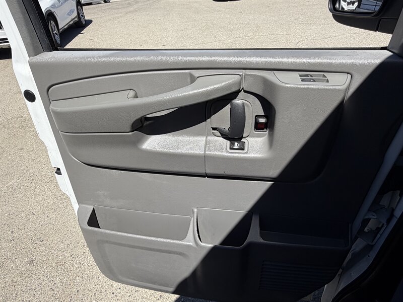 2014 GMC Savana 2500 - Photo 17 - Dublin, CA 94568