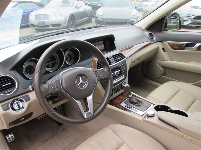 2013 Mercedes-Benz C 300 Luxury 4MATIC - Photo 12 - Dublin, CA 94568