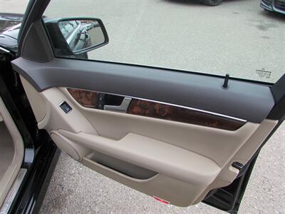 2013 Mercedes-Benz C 300 Luxury 4MATIC - Photo 32 - Dublin, CA 94568