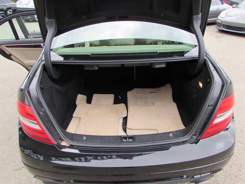 2013 Mercedes-Benz C 300 Luxury 4MATIC - Photo 26 - Dublin, CA 94568