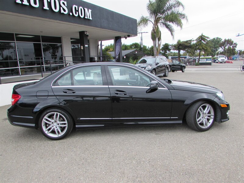 2013 Mercedes-Benz C 300 Luxury 4MATIC - Photo 8 - Dublin, CA 94568