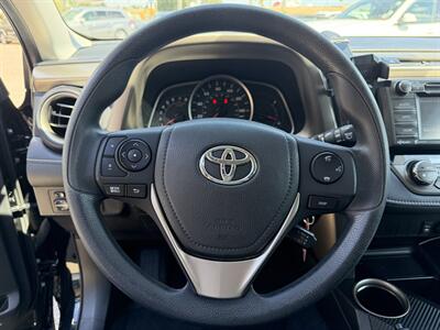 2015 Toyota RAV4 XLE - Photo 12 - Dublin, CA 94568
