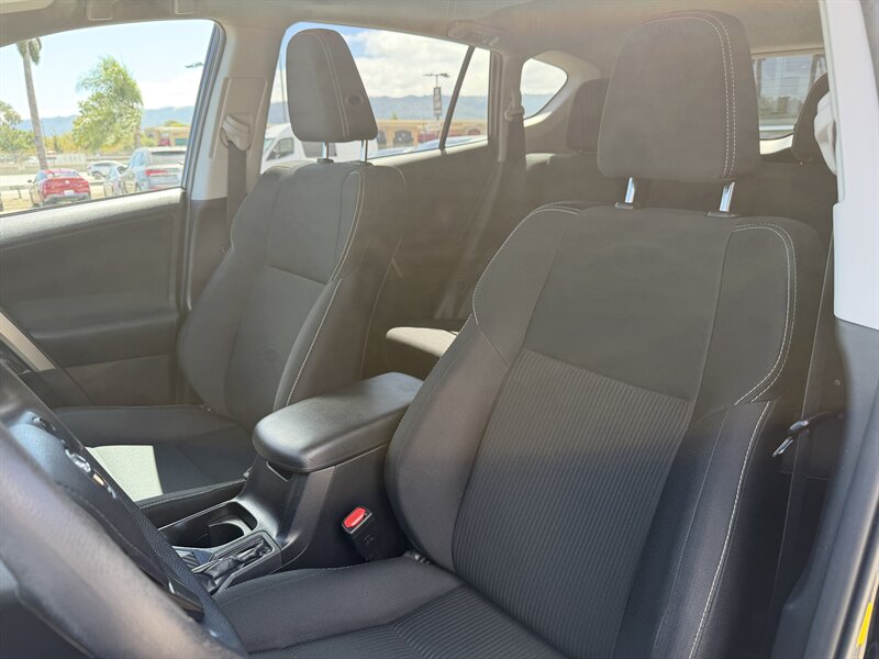 2015 Toyota RAV4 XLE - Photo 10 - Dublin, CA 94568