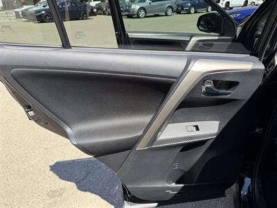 2015 Toyota RAV4 XLE - Photo 25 - Dublin, CA 94568