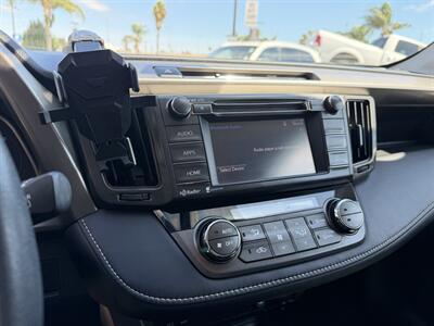 2015 Toyota RAV4 XLE - Photo 16 - Dublin, CA 94568