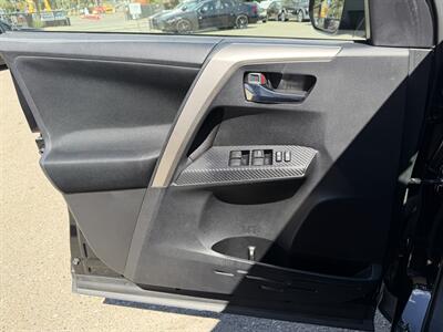 2015 Toyota RAV4 XLE - Photo 23 - Dublin, CA 94568