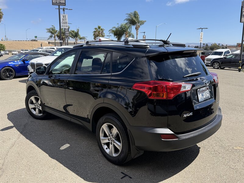 2015 Toyota RAV4 XLE - Photo 5 - Dublin, CA 94568