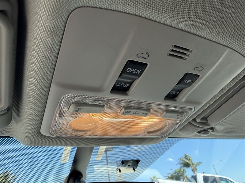 2015 Toyota RAV4 XLE - Photo 21 - Dublin, CA 94568