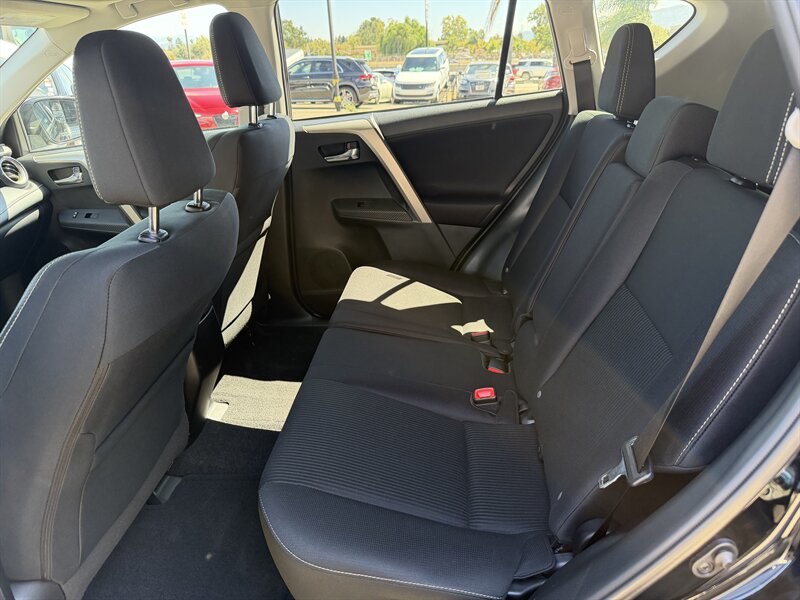 2015 Toyota RAV4 XLE - Photo 24 - Dublin, CA 94568