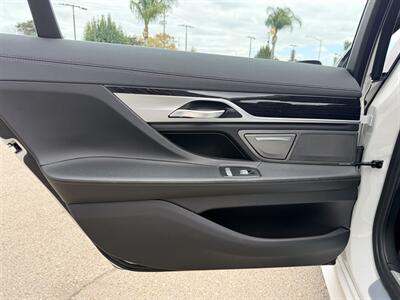 2019 BMW 7 Series 740i   - Photo 23 - Dublin, CA 94568