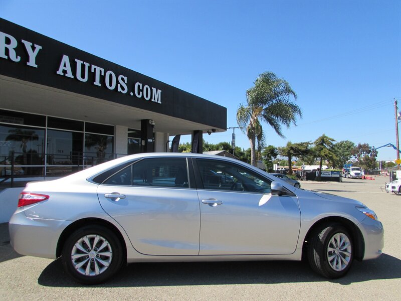 2015 Toyota Camry LE - Photo 8 - Dublin, CA 94568