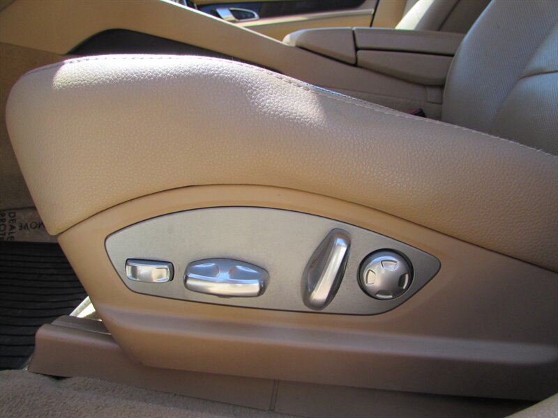 2015 Porsche Panamera 4 - Photo 22 - Dublin, CA 94568