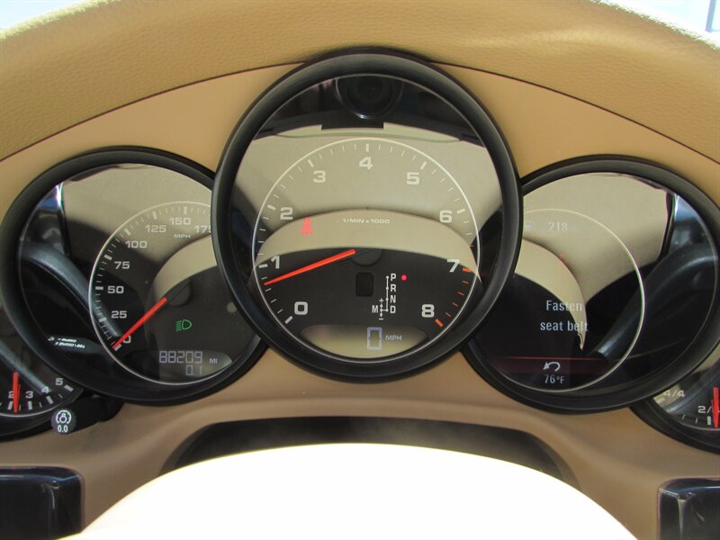 2015 Porsche Panamera 4 - Photo 15 - Dublin, CA 94568