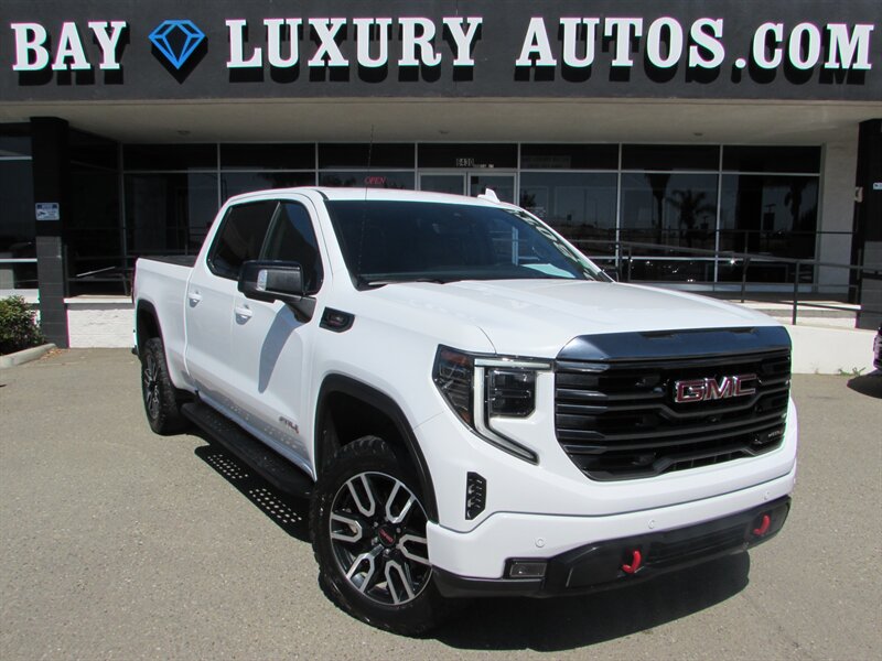 2023 GMC Sierra 1500 AT4  