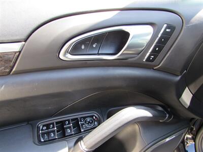 2013 Porsche Cayenne Turbo - Photo 22 - Dublin, CA 94568