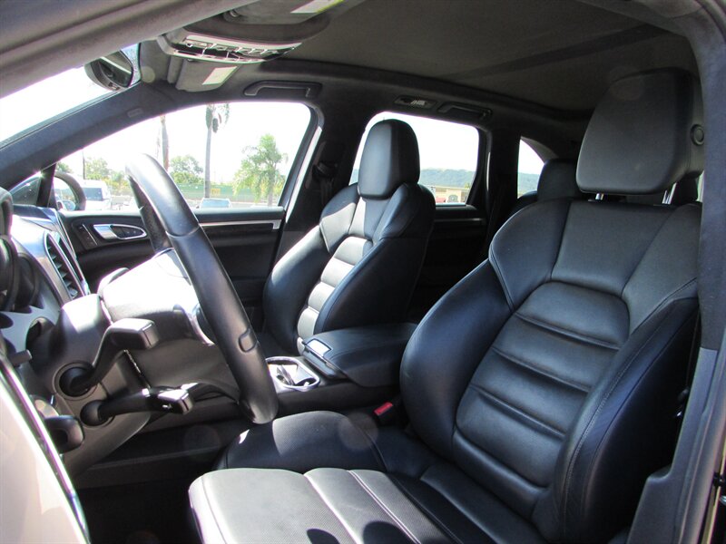 2013 Porsche Cayenne Turbo - Photo 10 - Dublin, CA 94568
