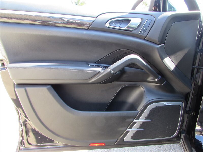 2013 Porsche Cayenne Turbo - Photo 21 - Dublin, CA 94568