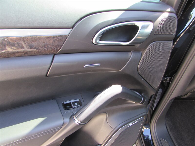 2013 Porsche Cayenne Turbo - Photo 24 - Dublin, CA 94568