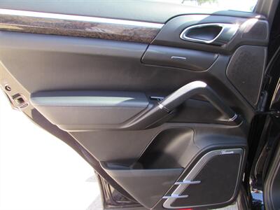 2013 Porsche Cayenne Turbo - Photo 23 - Dublin, CA 94568