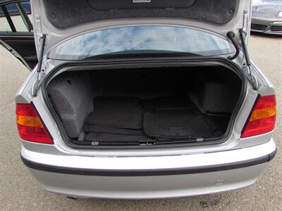 2003 BMW 3 Series 325i   - Photo 24 - Dublin, CA 94568