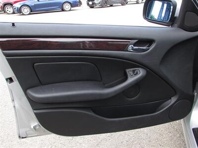 2003 BMW 3 Series 325i   - Photo 9 - Dublin, CA 94568