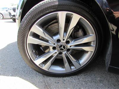 2018 Mercedes-Benz C 300   - Photo 34 - Dublin, CA 94568