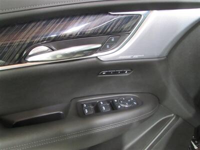 2023 Cadillac XT6 Premium Luxury   - Photo 7 - Dublin, CA 94568