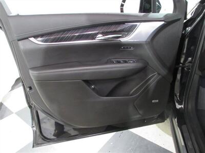 2023 Cadillac XT6 Premium Luxury   - Photo 12 - Dublin, CA 94568