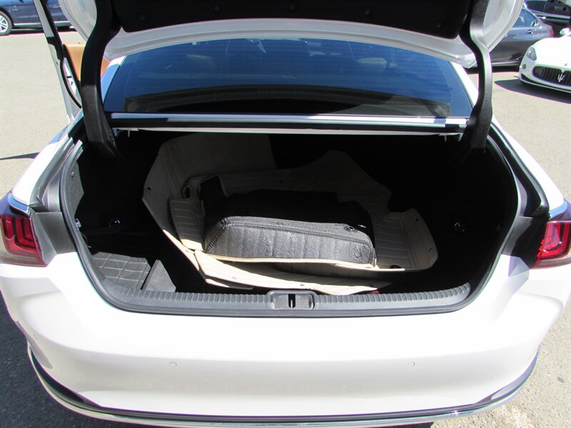 2021 Lexus ES 300h Luxury - Photo 28 - Dublin, CA 94568