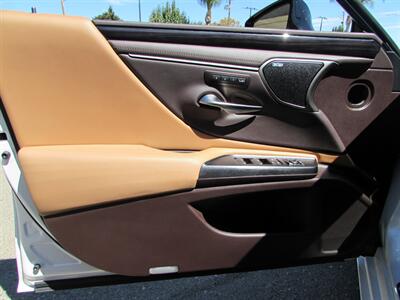 2021 Lexus ES 300h Luxury - Photo 23 - Dublin, CA 94568