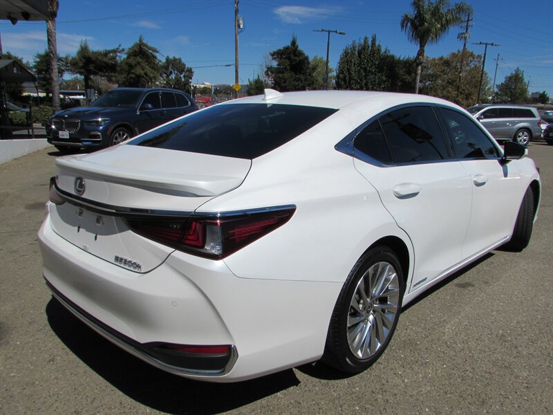2021 Lexus ES 300h Luxury - Photo 7 - Dublin, CA 94568