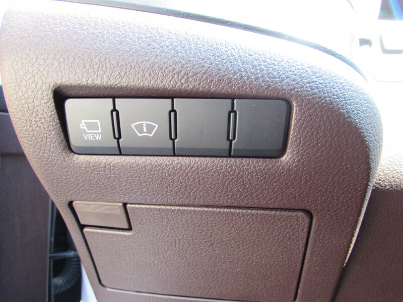 2021 Lexus ES 300h Luxury - Photo 19 - Dublin, CA 94568