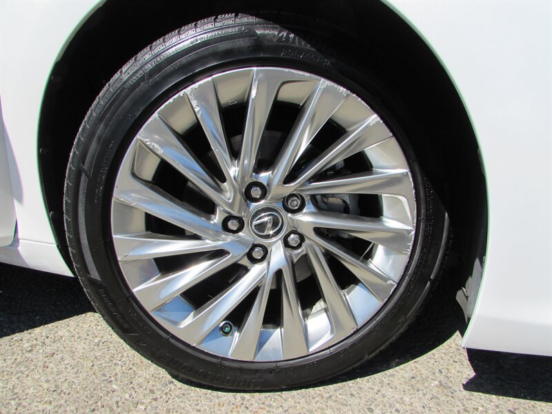 2021 Lexus ES 300h Luxury - Photo 33 - Dublin, CA 94568