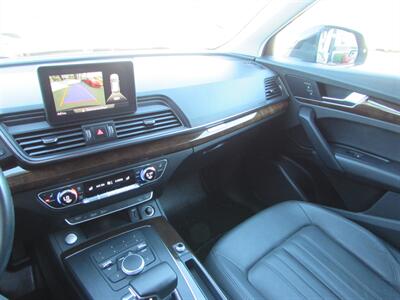 2019 Audi Q5 quattro Premium 45 TFSI   - Photo 12 - Dublin, CA 94568