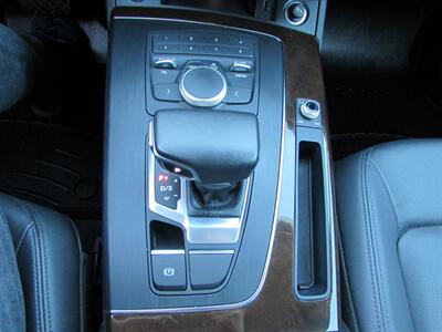 2019 Audi Q5 quattro Premium 45 TFSI   - Photo 15 - Dublin, CA 94568