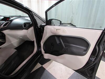 2013 Ford Fiesta S   - Photo 40 - Dublin, CA 94568