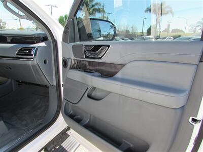 2019 Lincoln Navigator L 4x4 Reserve   - Photo 40 - Dublin, CA 94568