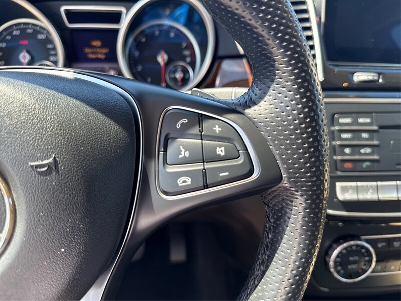 2016 Mercedes Benz GLE 350 4MATIC photo 22