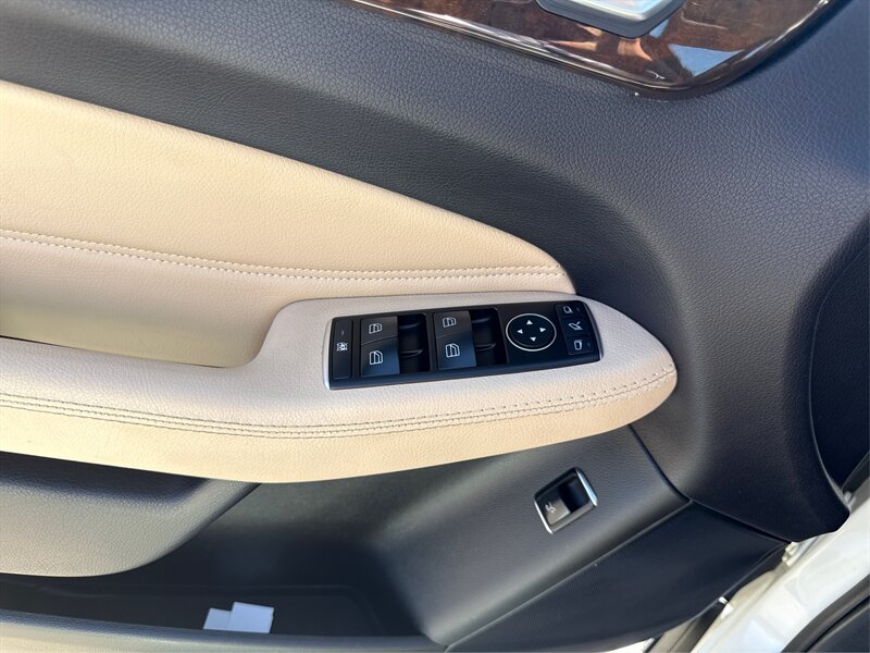 2016 Mercedes Benz GLE 350 4MATIC photo 26