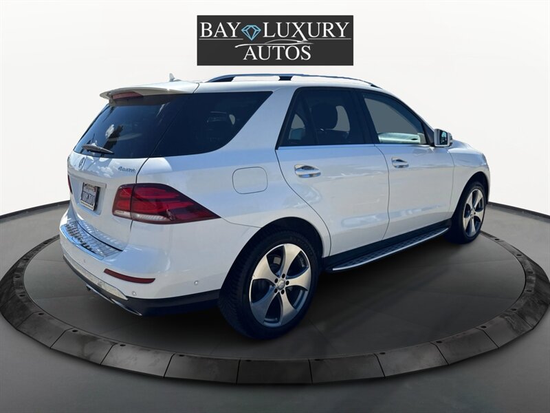 2016 Mercedes Benz GLE 350 4MATIC photo 2