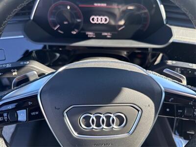 2022 Audi e-tron S quattro Prestige - Photo 28 - Dublin, CA 94568
