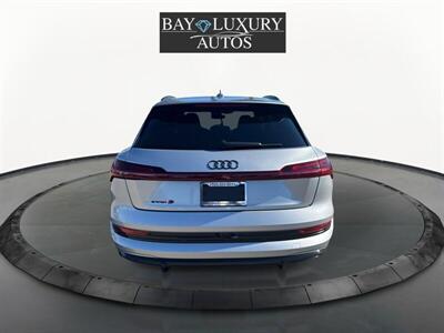 2022 Audi e-tron S quattro Prestige - Photo 7 - Dublin, CA 94568