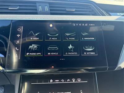 2022 Audi e-tron S quattro Prestige - Photo 33 - Dublin, CA 94568