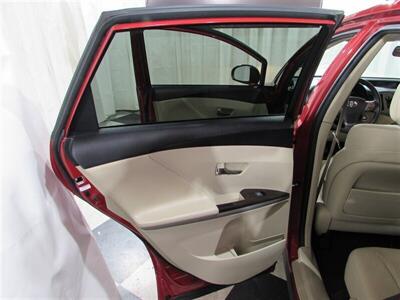 2011 Toyota Venza AWD V6 - Photo 29 - Dublin, CA 94568