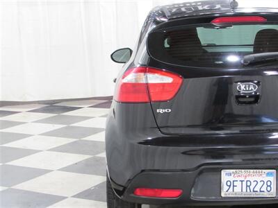 2012 Kia Rio 5-Door EX   - Photo 10 - Dublin, CA 94568