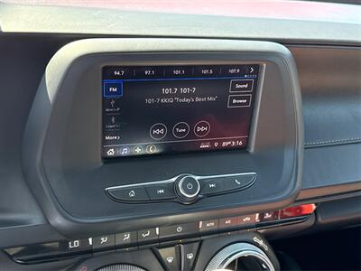 2020 Chevrolet Camaro LT   - Photo 14 - Daly City, CA 94014